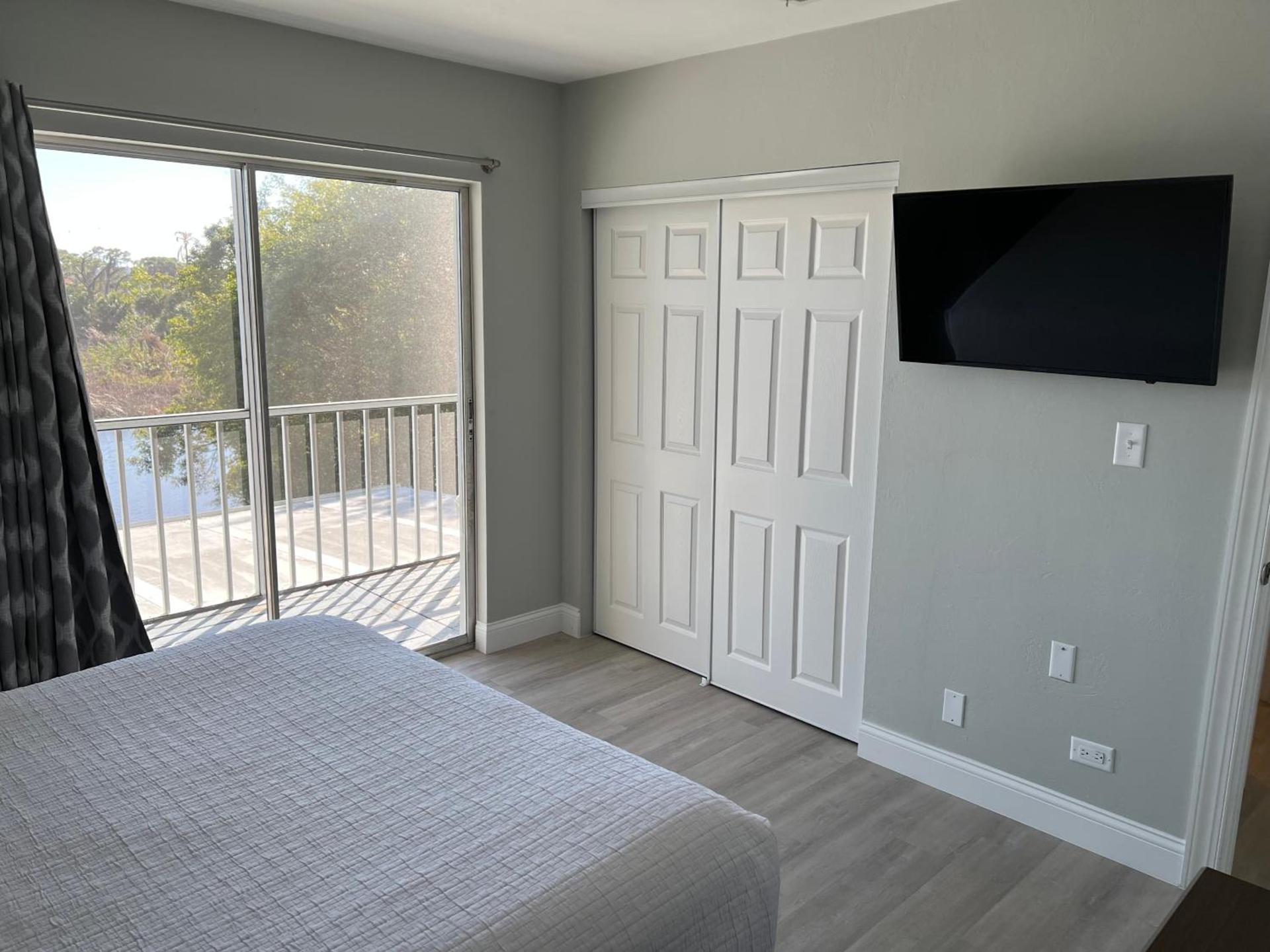 Marco Island Lakeside Inn photo 23