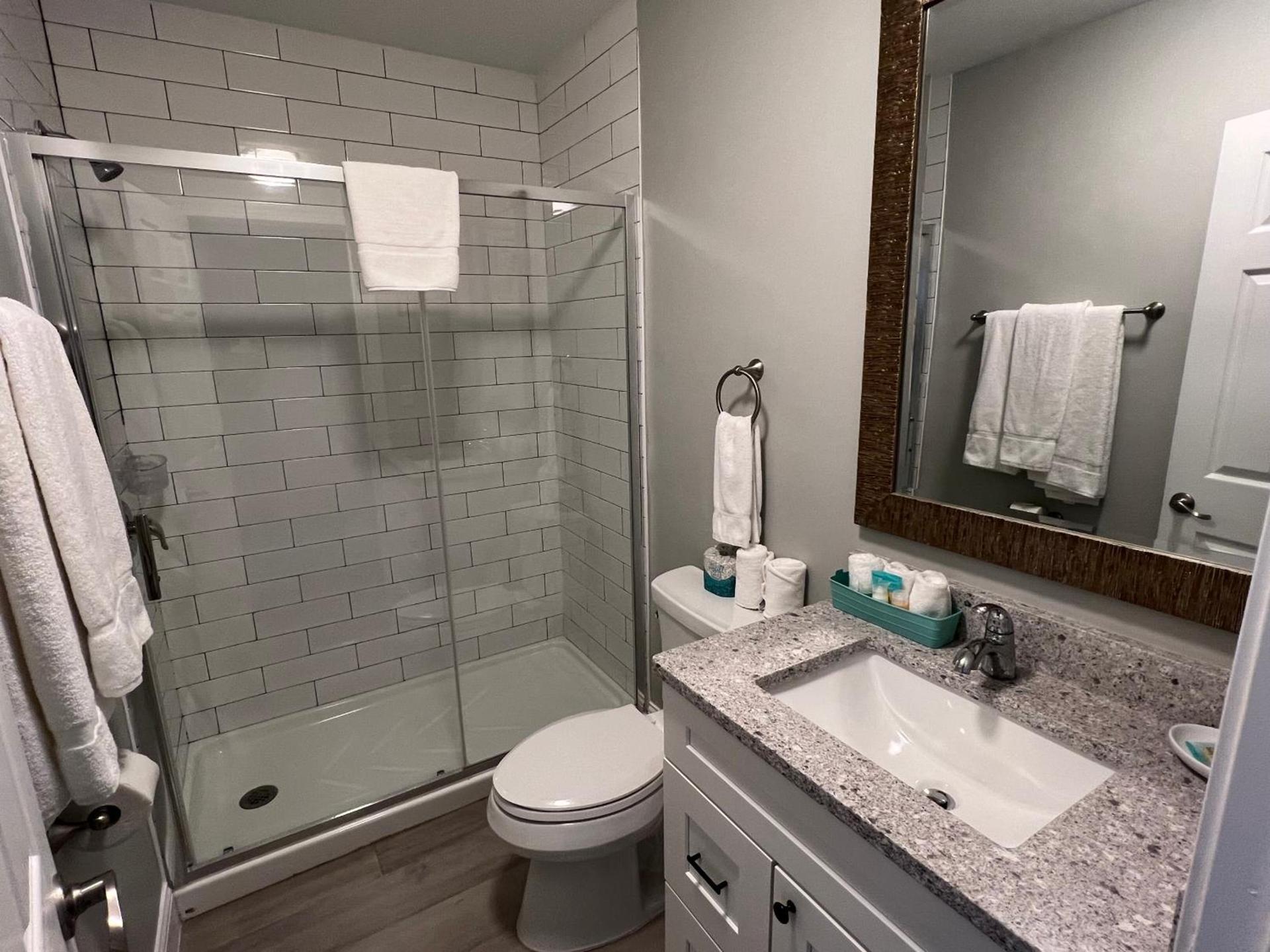 Marco Island Lakeside Inn photo 16