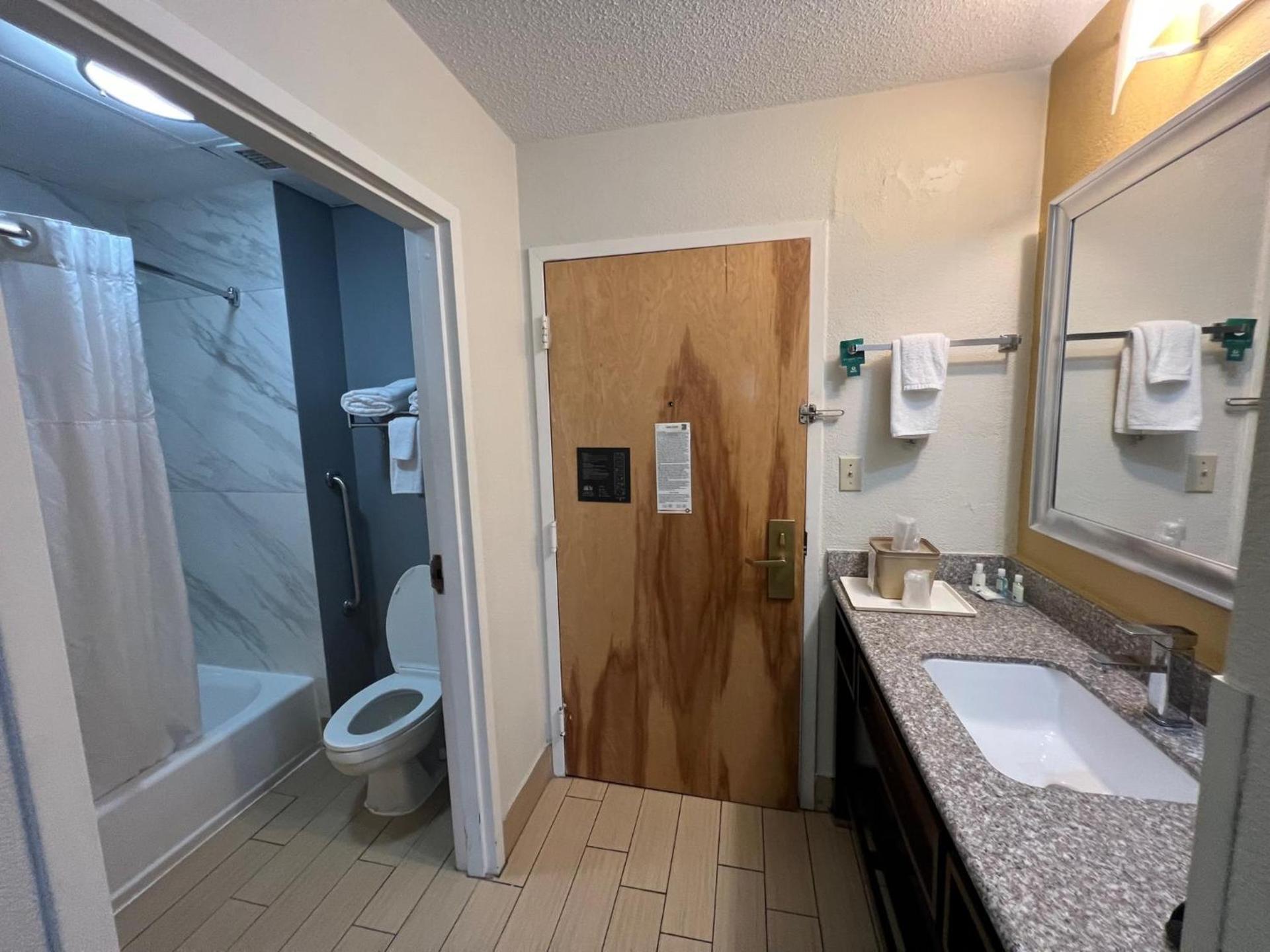 Quality Inn Richmond Airport photo 36