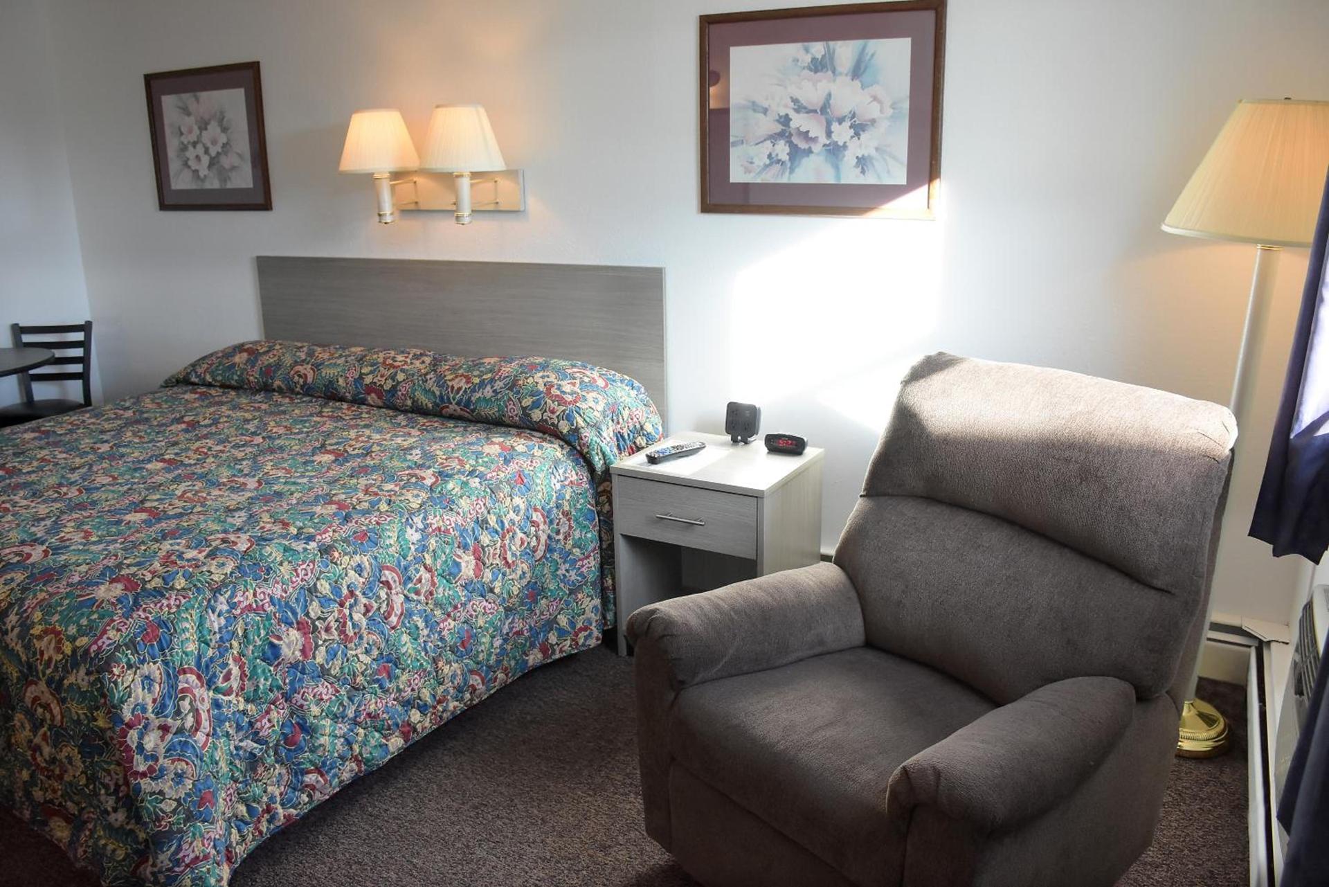 Yellowstone River Inn photo 16
