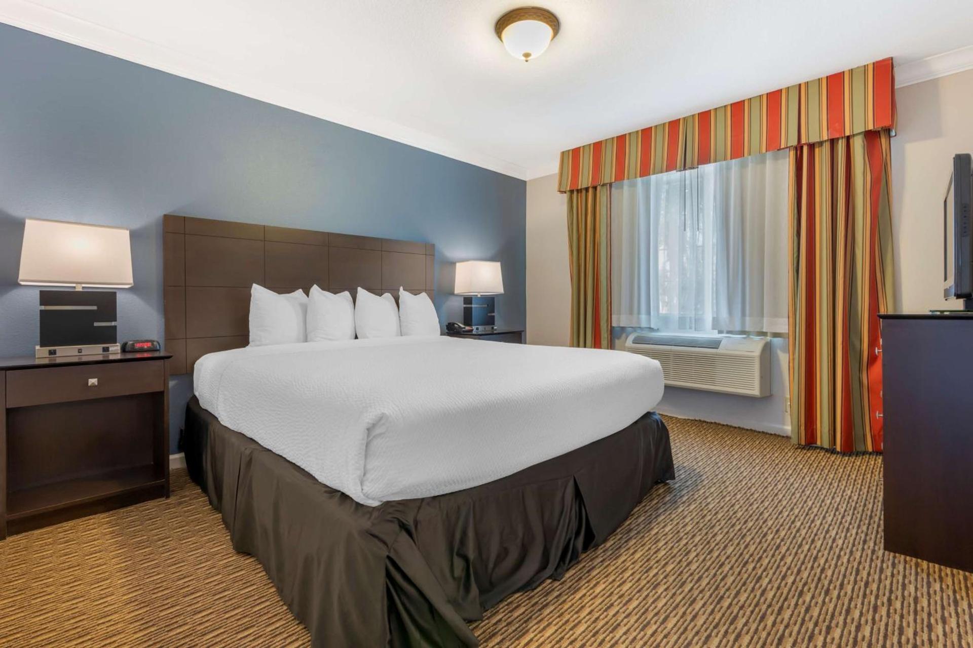 Best Western Colonial Inn photo 5