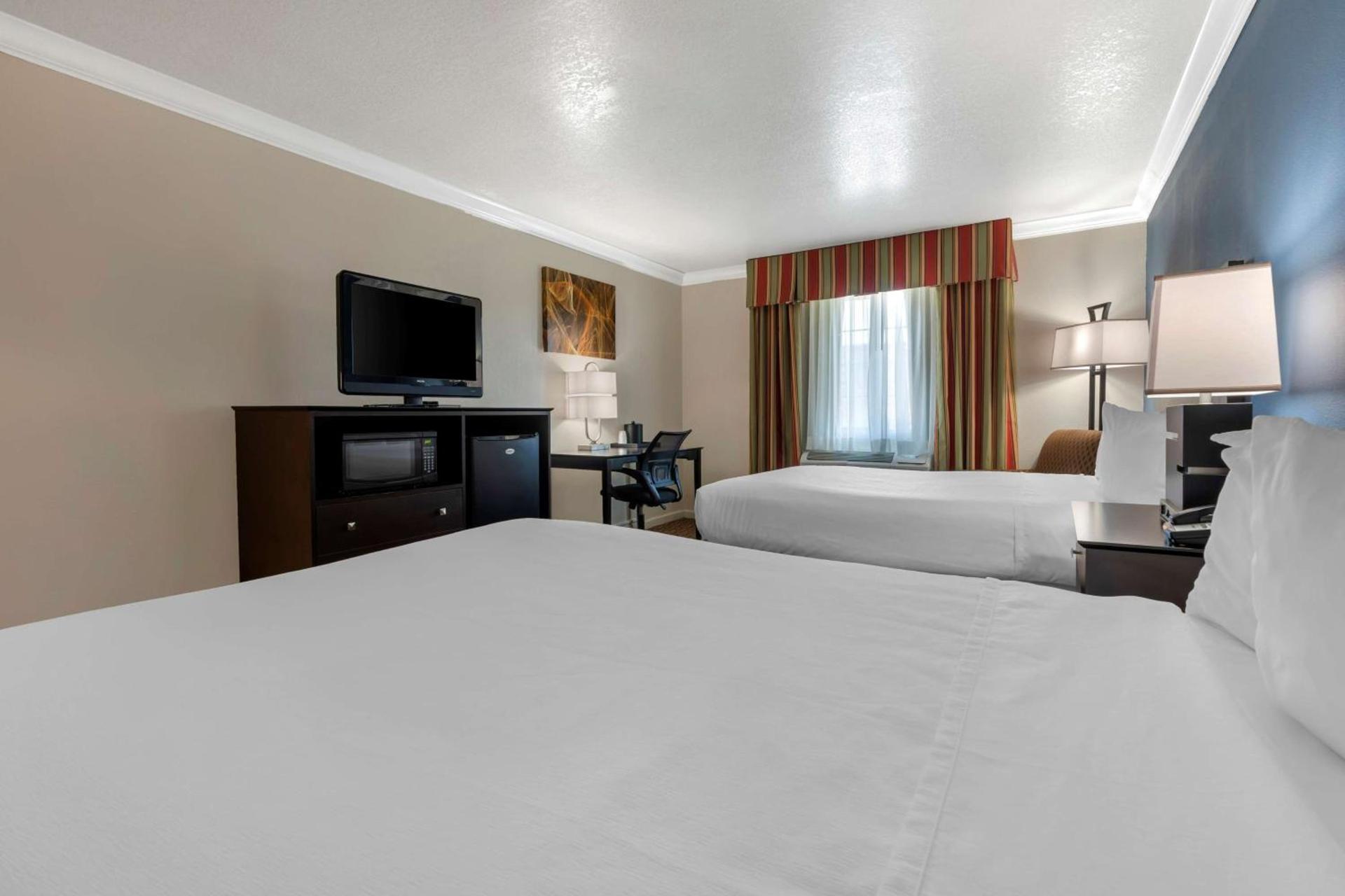 Best Western Colonial Inn photo 16