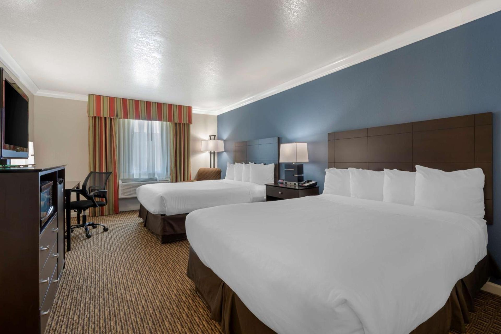 Best Western Colonial Inn photo 17