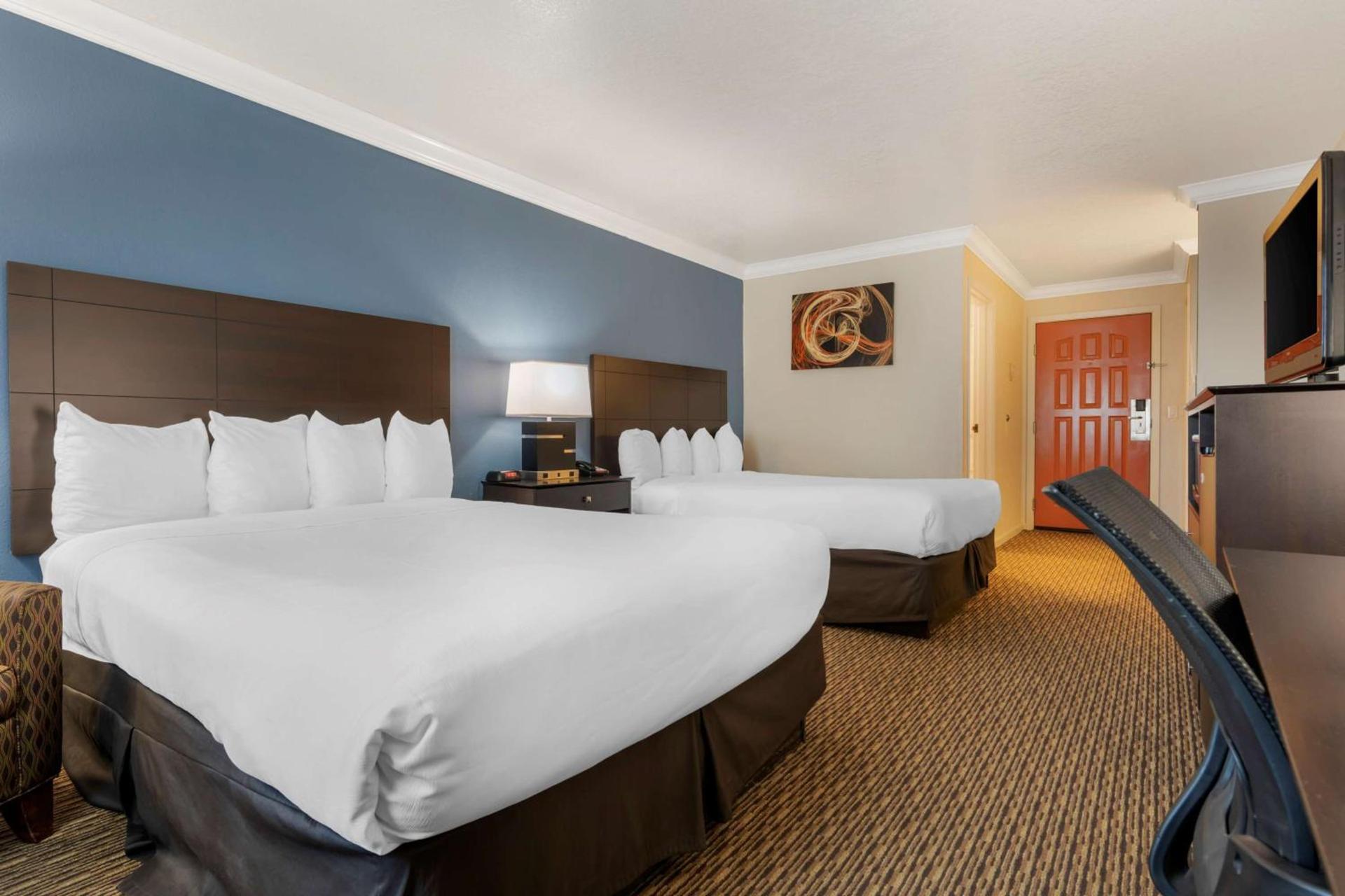 Best Western Colonial Inn photo 18