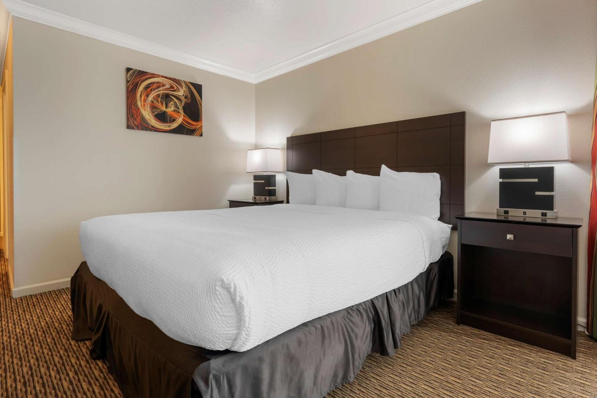 Best Western Colonial Inn photo 19