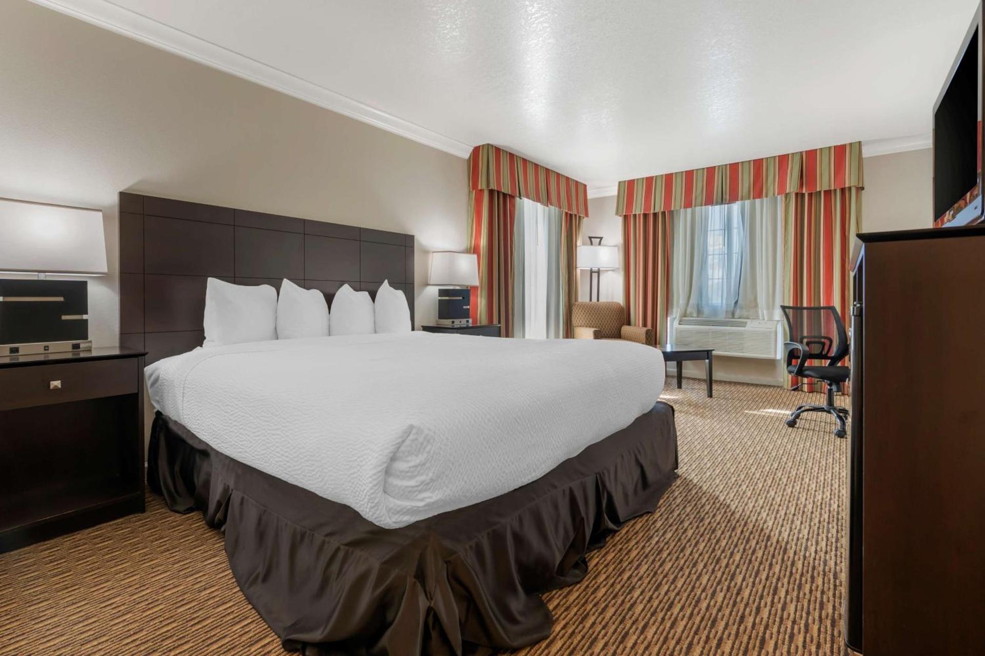 Best Western Colonial Inn photo 20