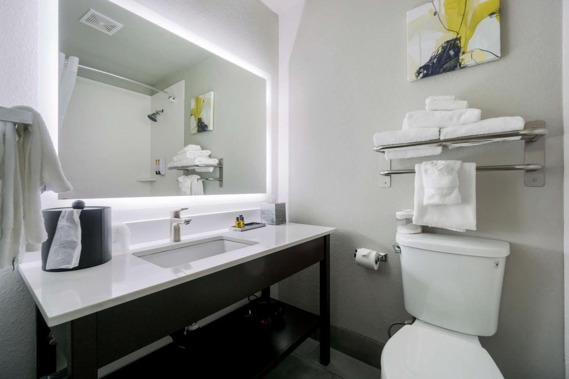 Best Western Plus Renton Inn photo 23