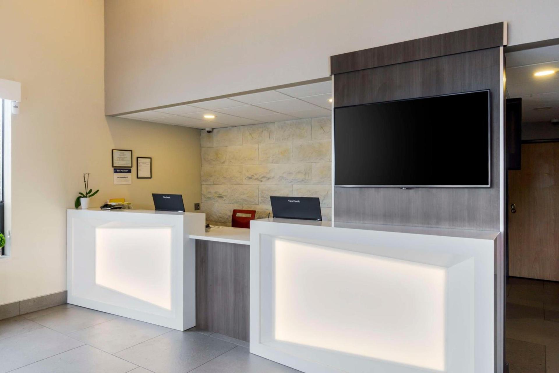 Best Western Plus Renton Inn photo 2
