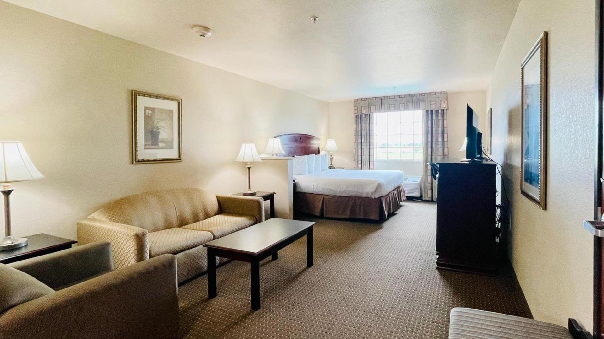 Franklin Inn & Suites photo 5