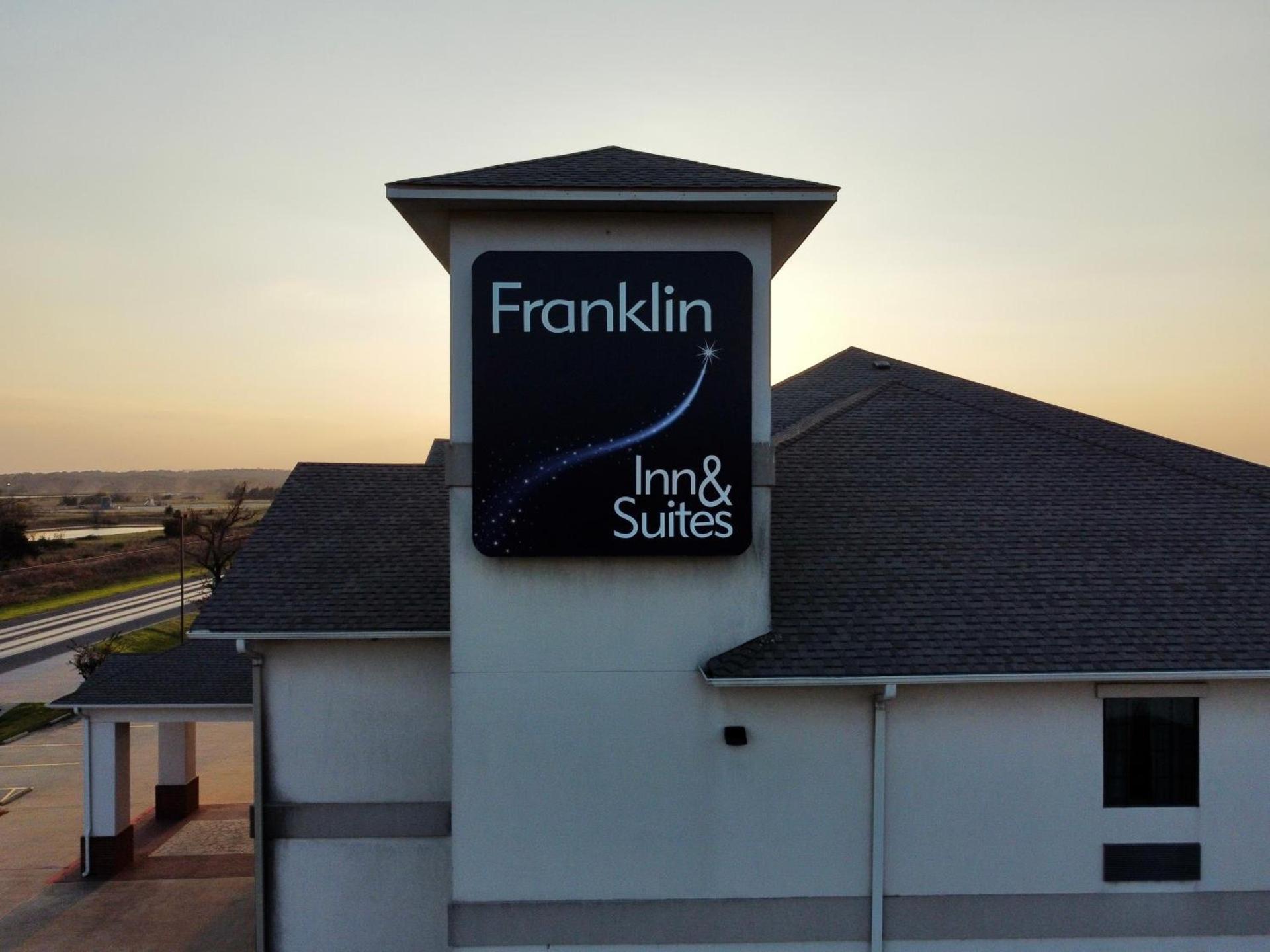 Franklin Inn & Suites photo 4