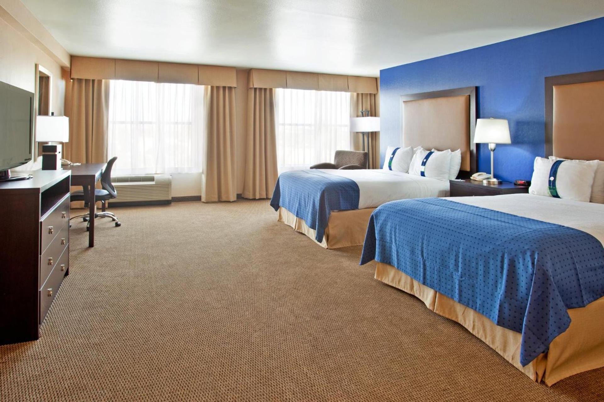 Holiday Inn & Suites Phoenix Airport by IHG photo 14