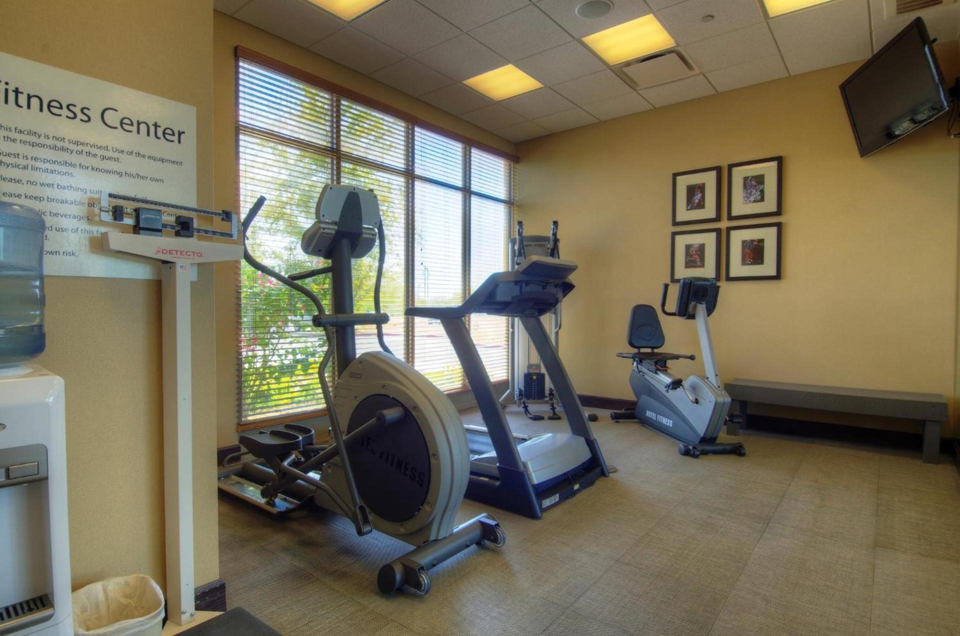 Holiday Inn & Suites Phoenix Airport by IHG photo 30