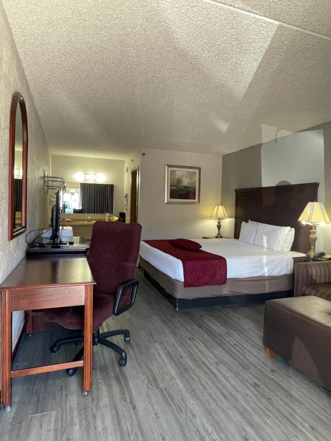 Willow Tree Inn Branson photo 19