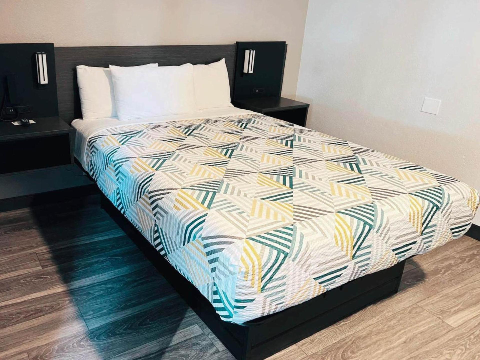 Motel 6-Marina, CA - Monterey photo 29
