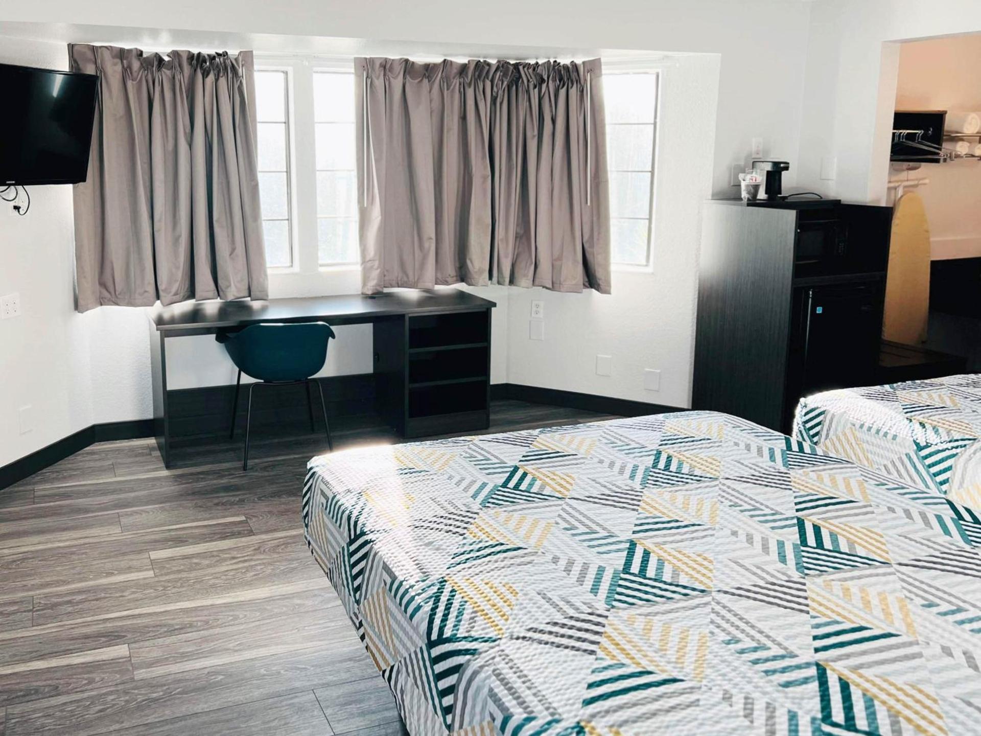 Motel 6-Marina, CA - Monterey photo 37