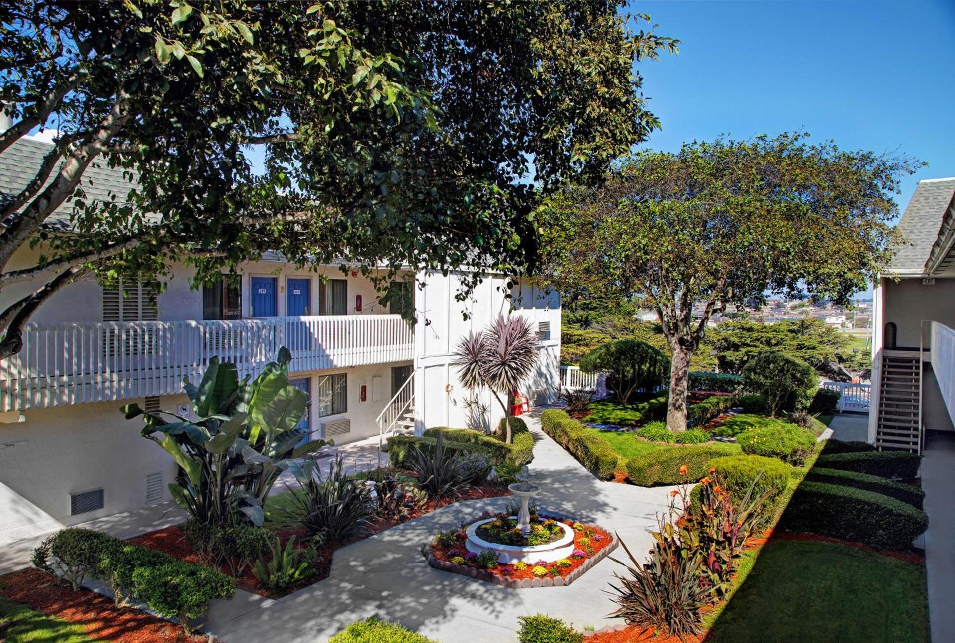 Motel 6-Marina, CA - Monterey photo 27