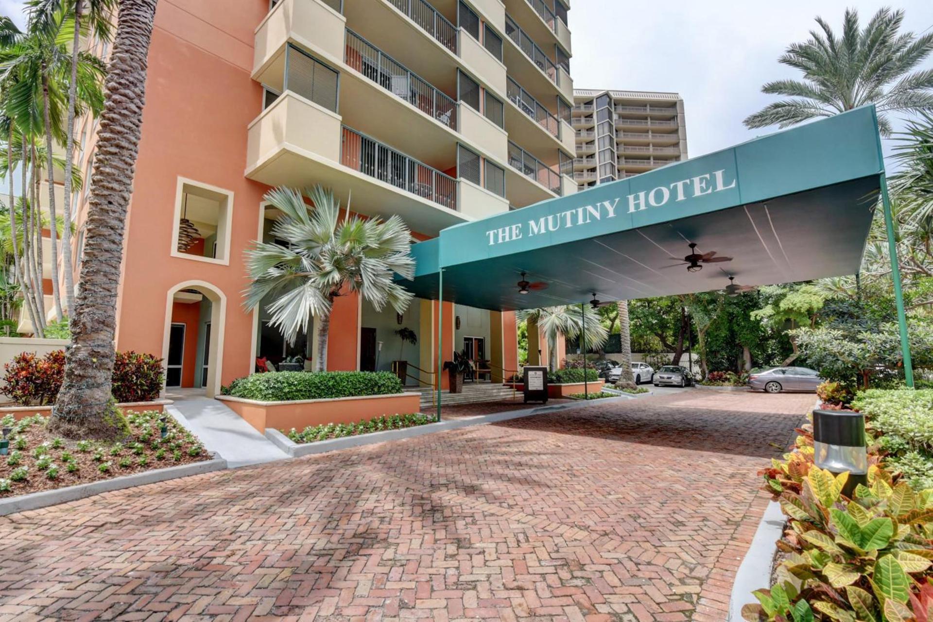 The Mutiny Luxury Suites Hotel photo 43