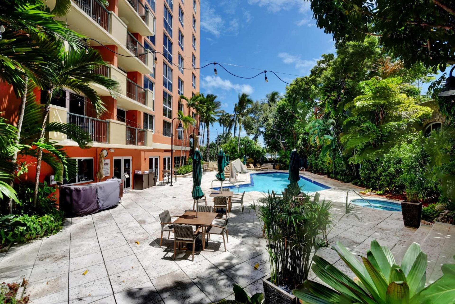 The Mutiny Luxury Suites Hotel photo 49