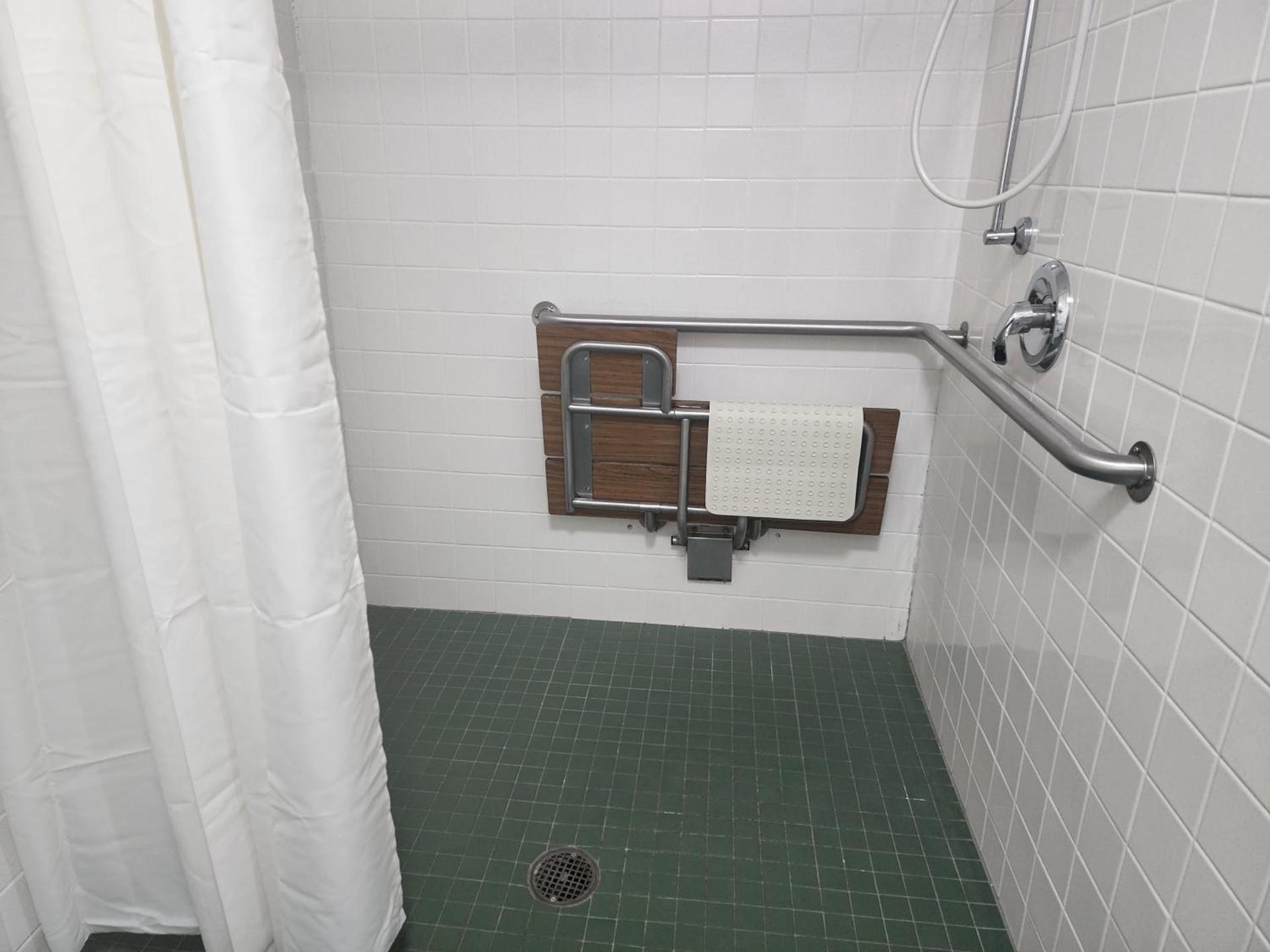 Anchor Beach Inn photo 44