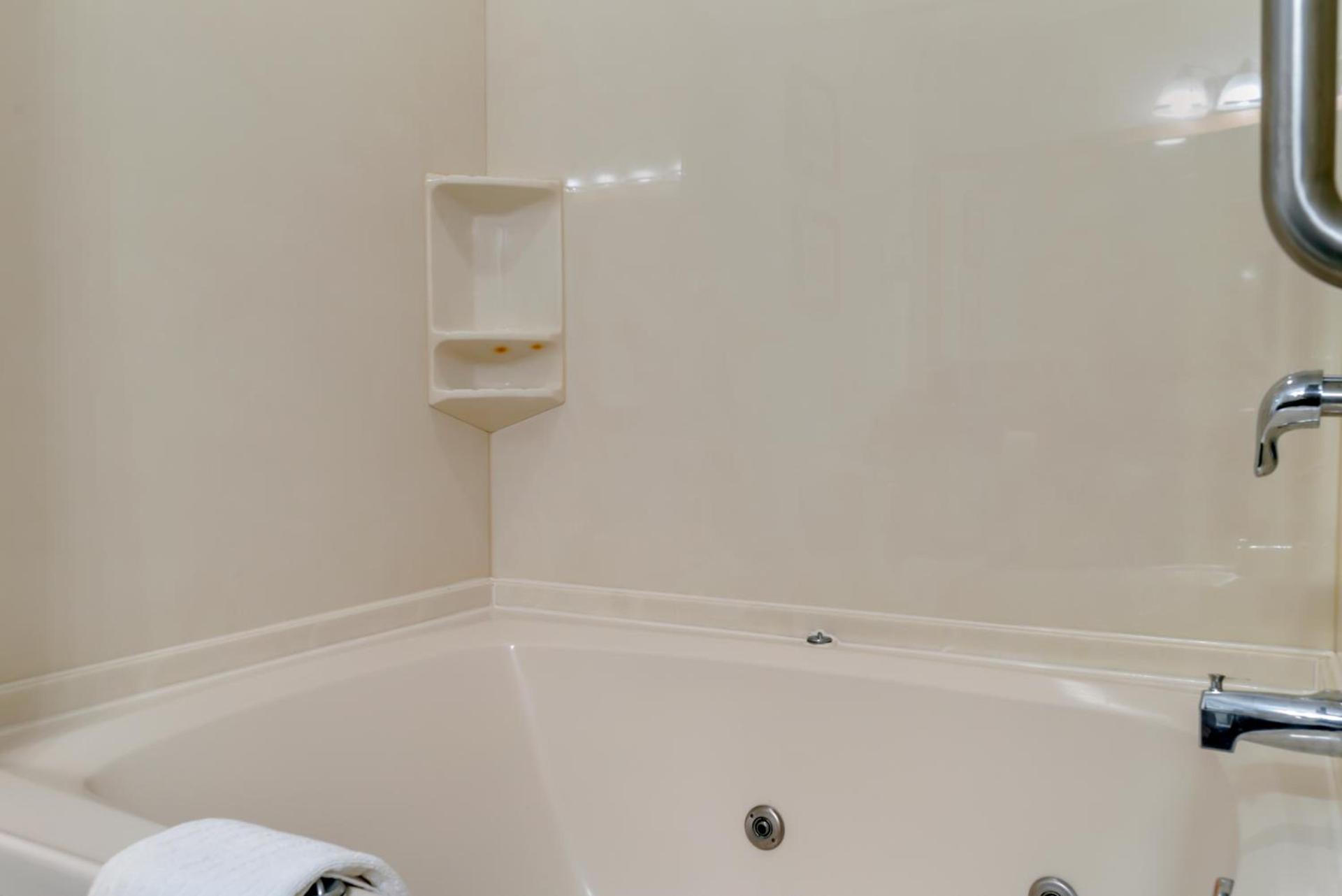 Comfort Inn East Oregon - Toledo photo 62