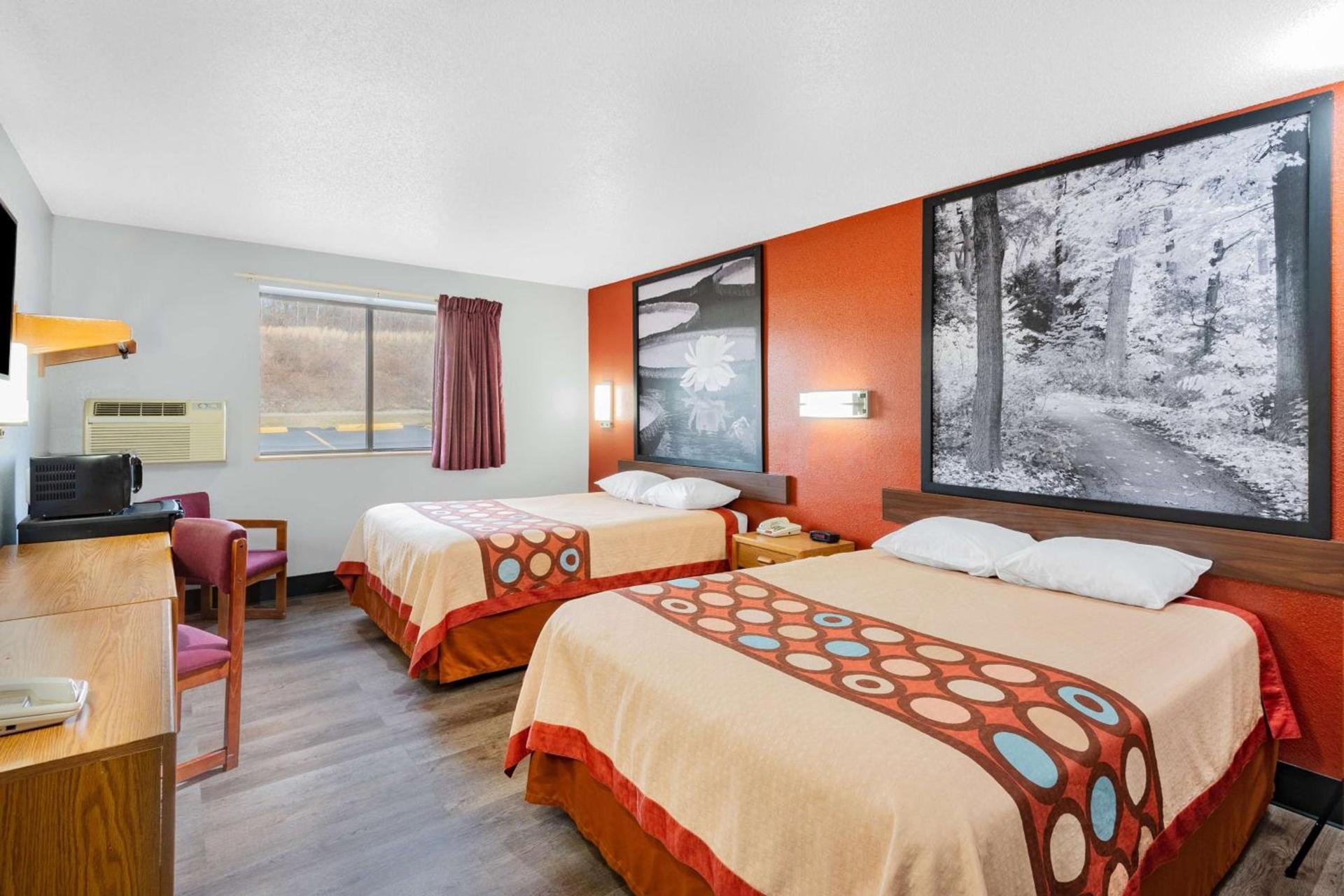 Super 8 by Wyndham Waynesburg photo 14