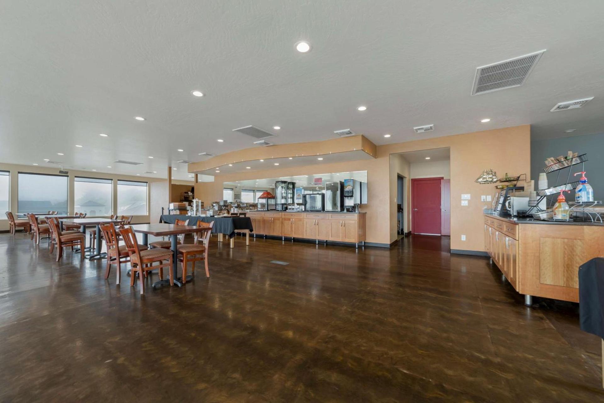 Best Western Plus Northwoods Inn photo 13
