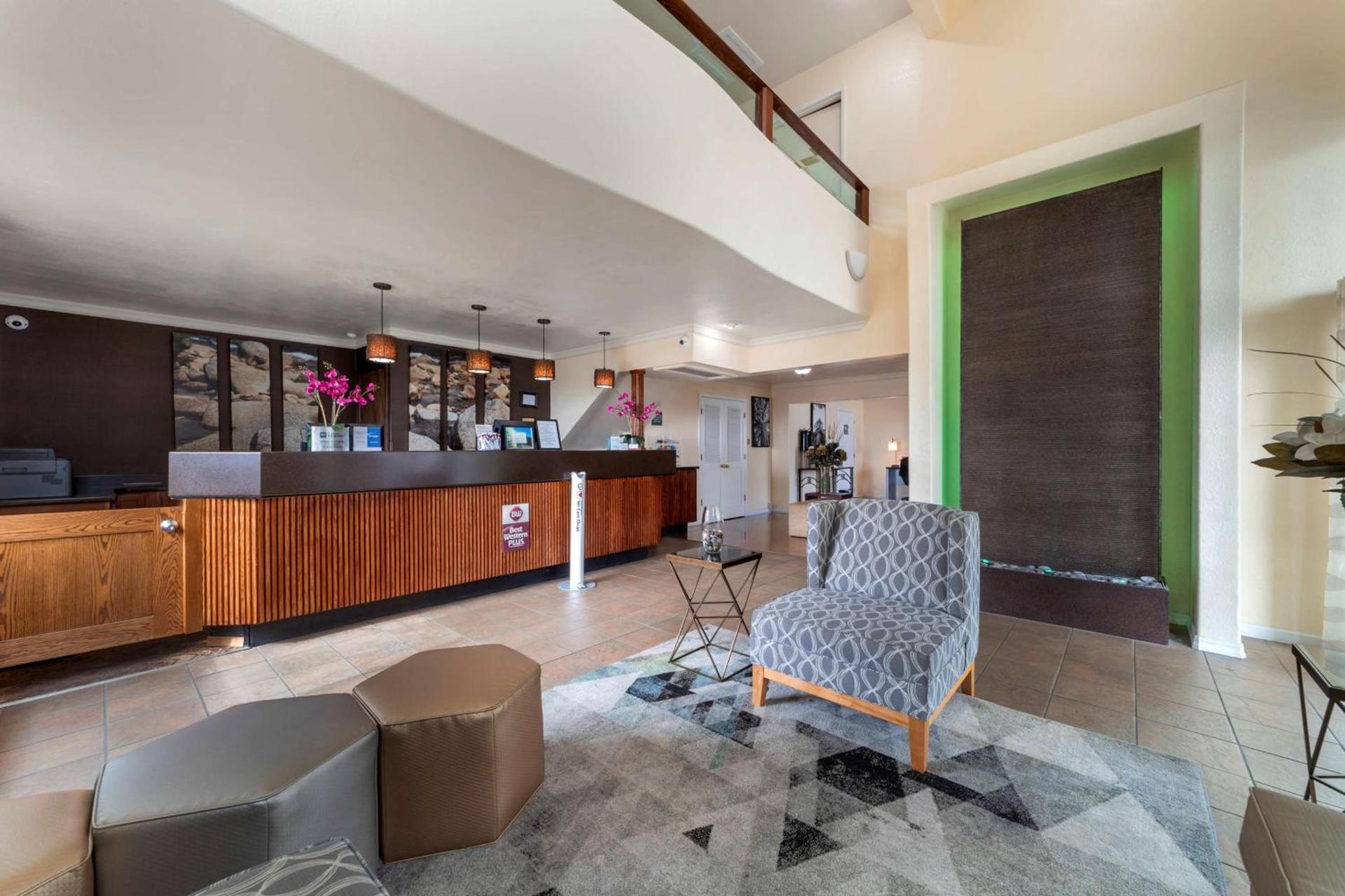 Best Western Plus Northwoods Inn photo 6