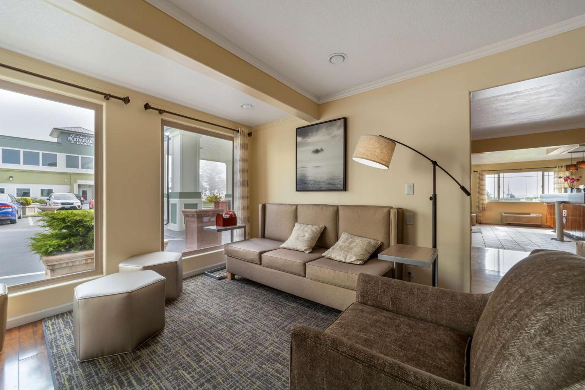 Best Western Plus Northwoods Inn photo 16