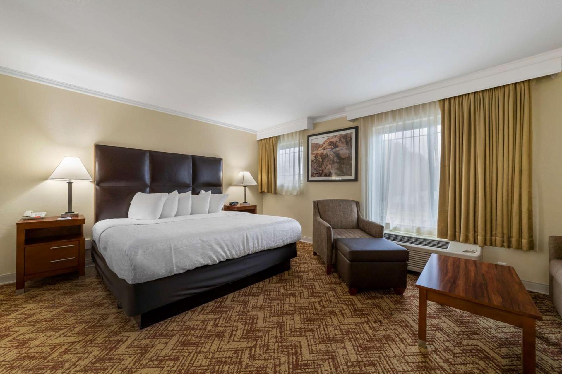 Best Western Plus Northwoods Inn photo 35
