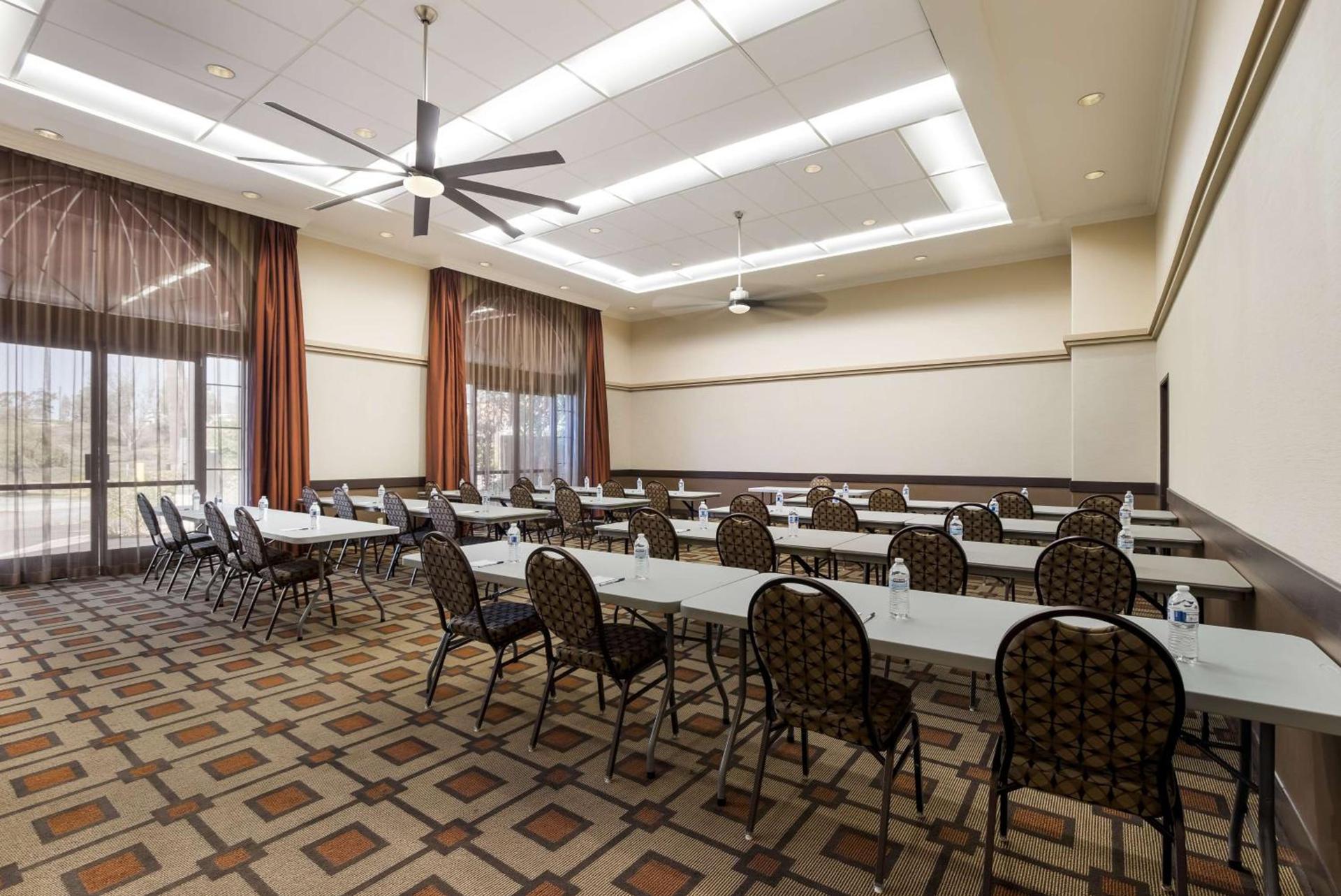 Best Western Escondido Hotel photo 28