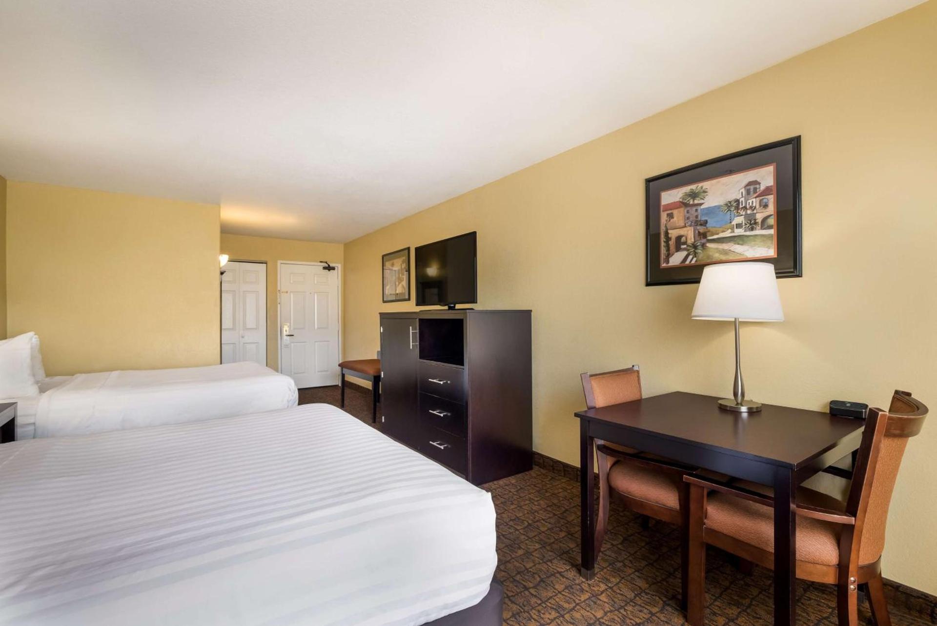 Best Western Escondido Hotel photo 15
