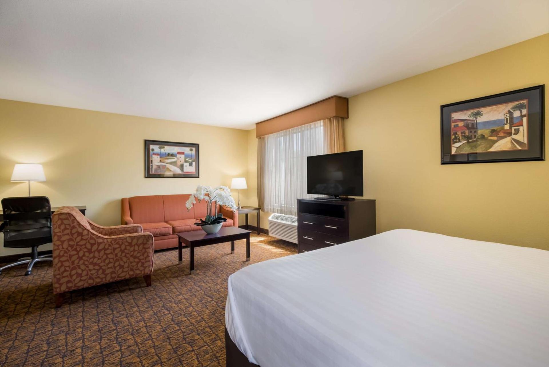 Best Western Escondido Hotel photo 19