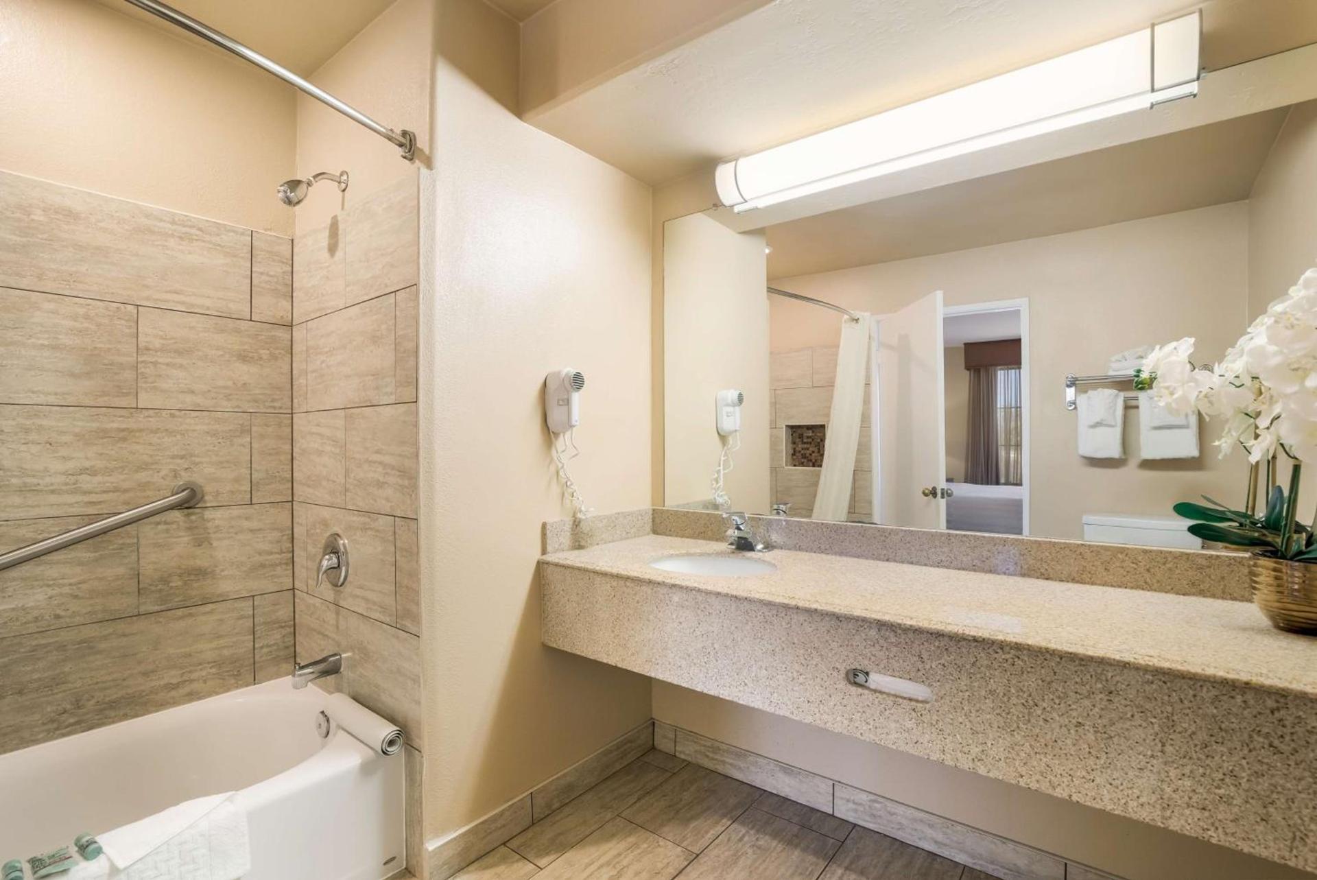 Best Western Escondido Hotel photo 23