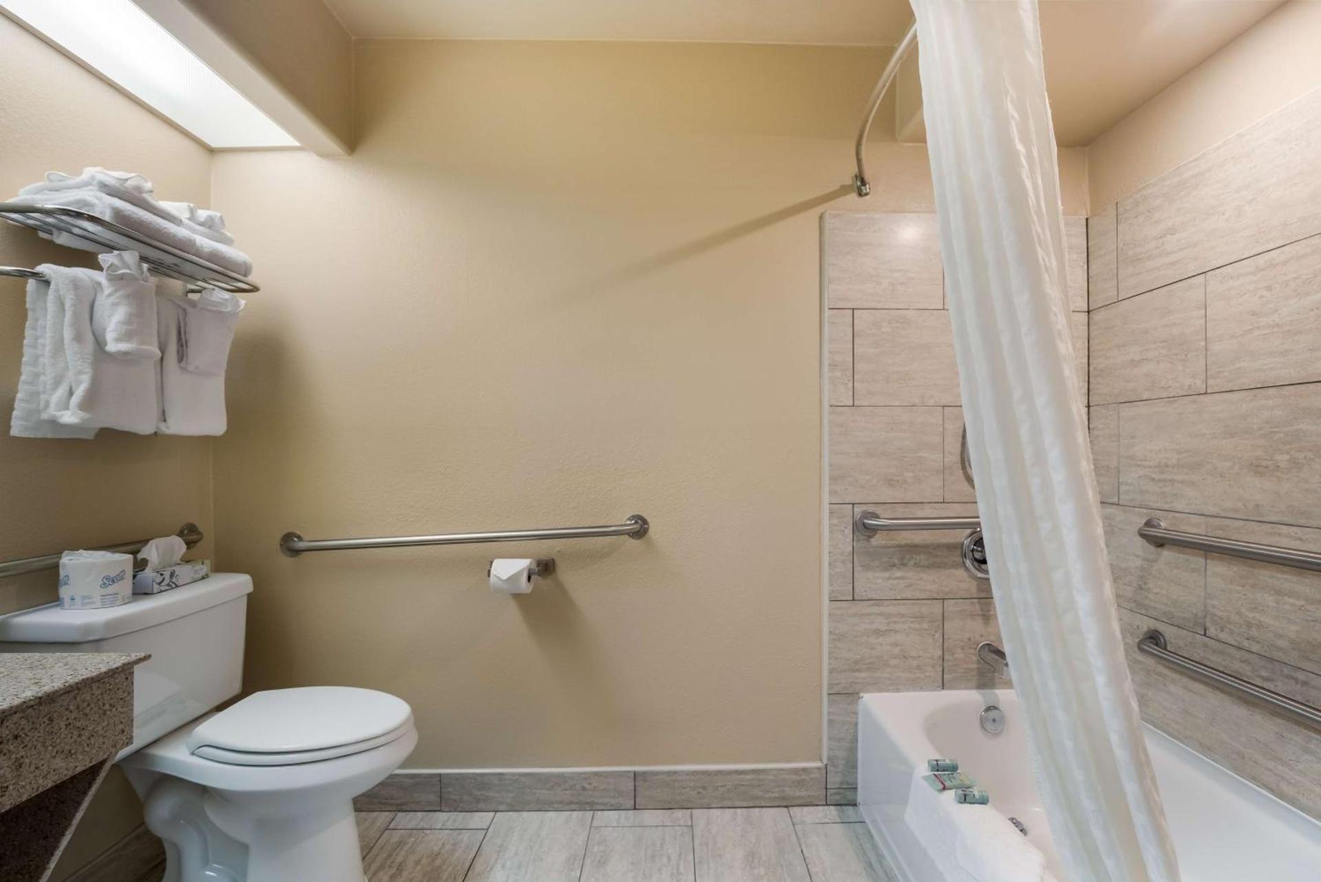 Best Western Escondido Hotel photo 24