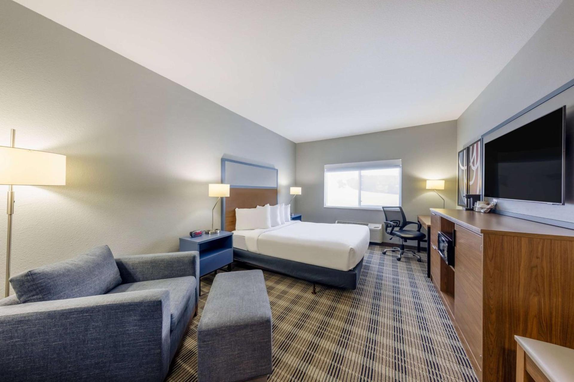 AmericInn by Wyndham Duluth photo 15