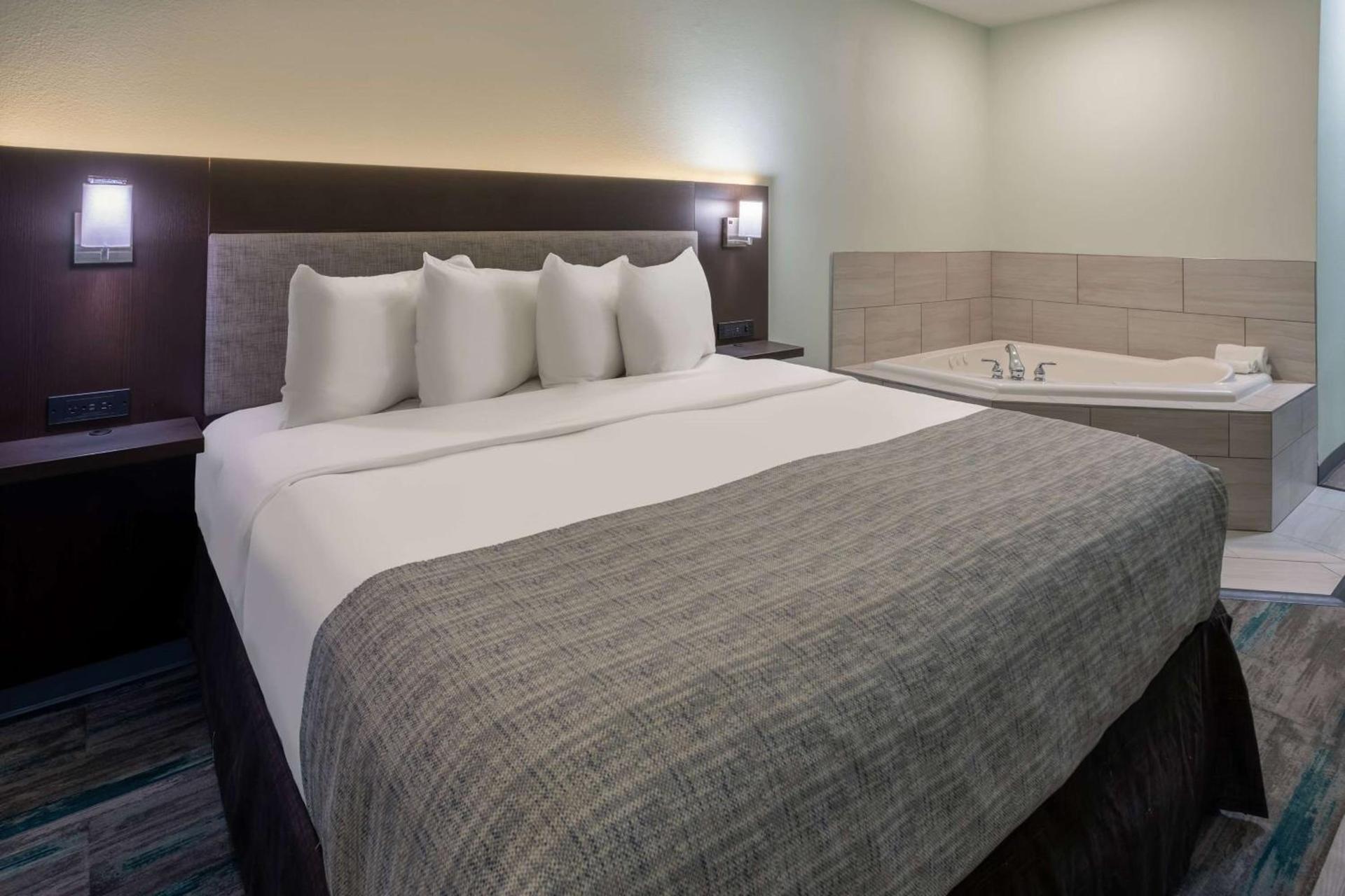 Wingate by Wyndham Waldorf - Washington DC Area photo 40