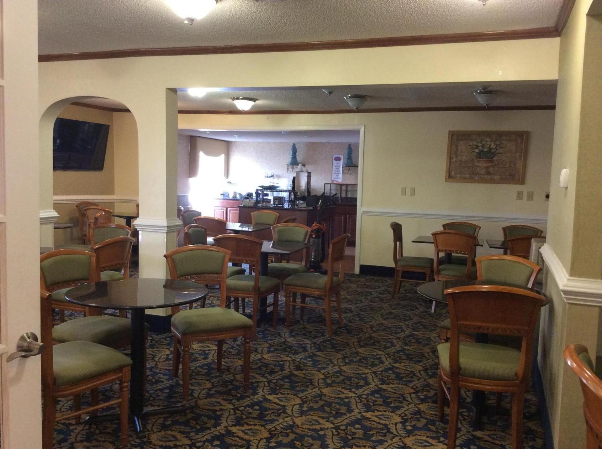 Best Western Greensboro Coliseum Inn photo 27