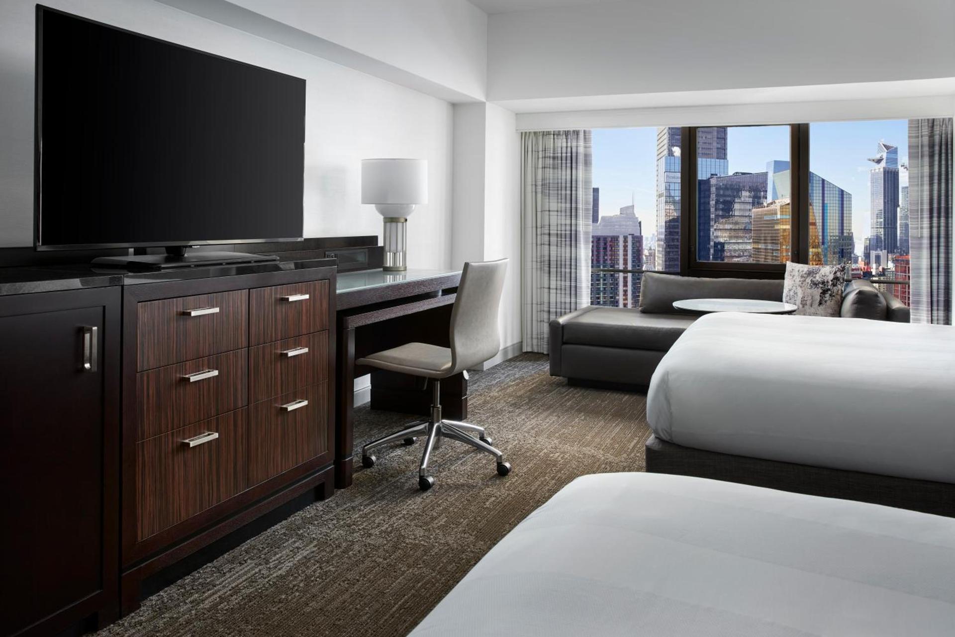 New York Marriott Marquis photo 3
