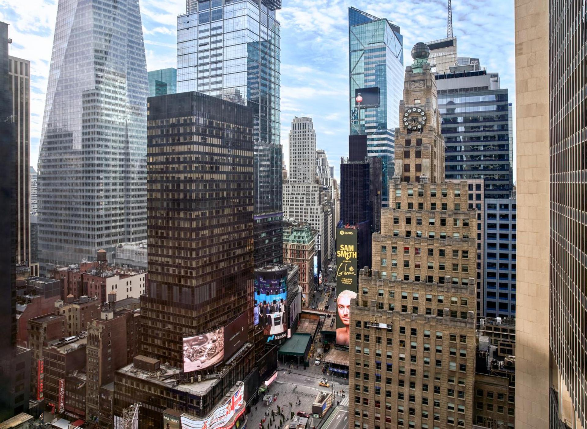 New York Marriott Marquis photo 5