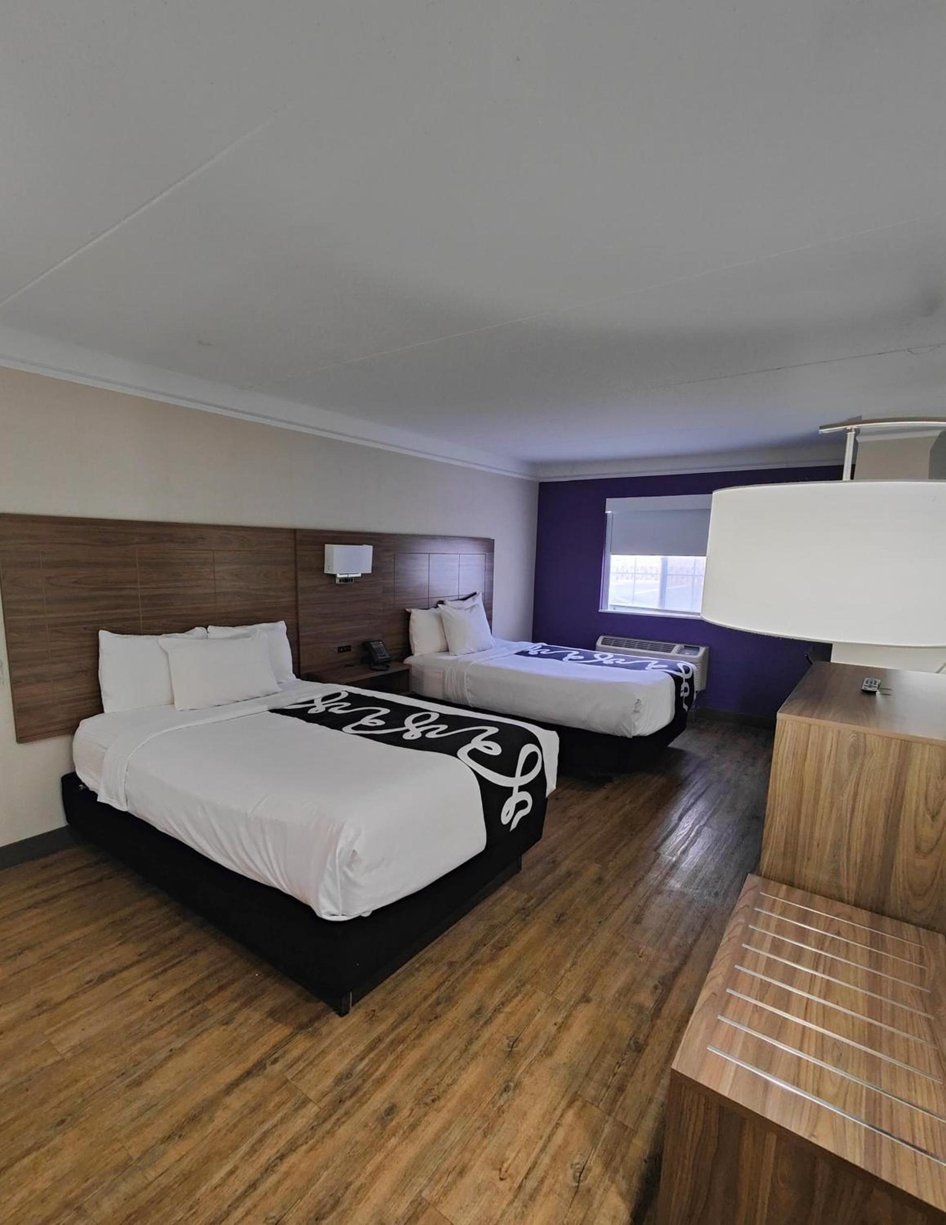 La Quinta Inn by Wyndham Kansas City Lenexa photo 35