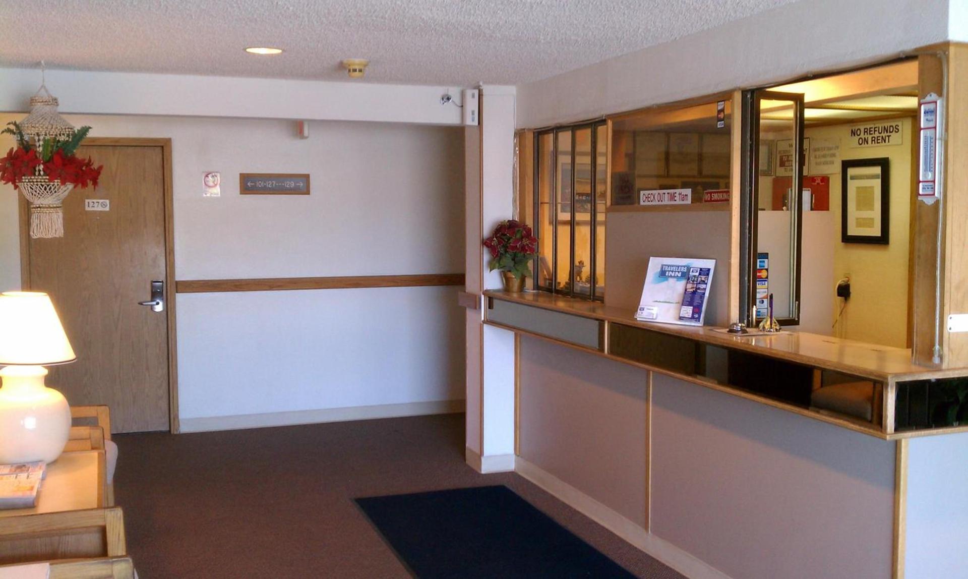 Colorado River Value Inn photo 7
