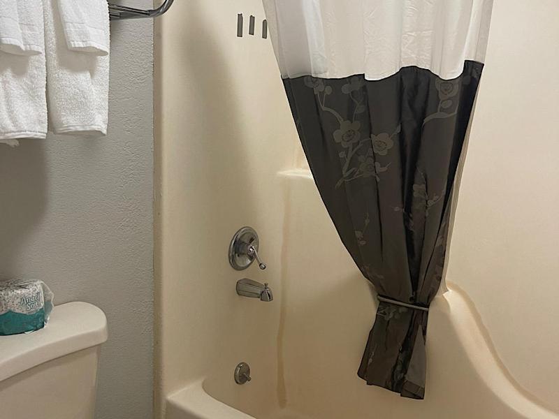 Days Inn by Wyndham Branson Ozarks photo 4