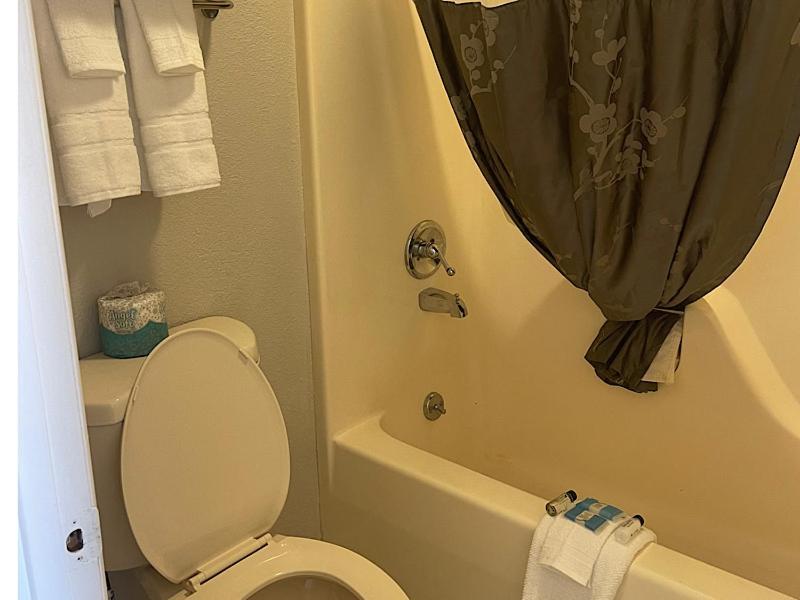 Days Inn by Wyndham Branson Ozarks photo 37