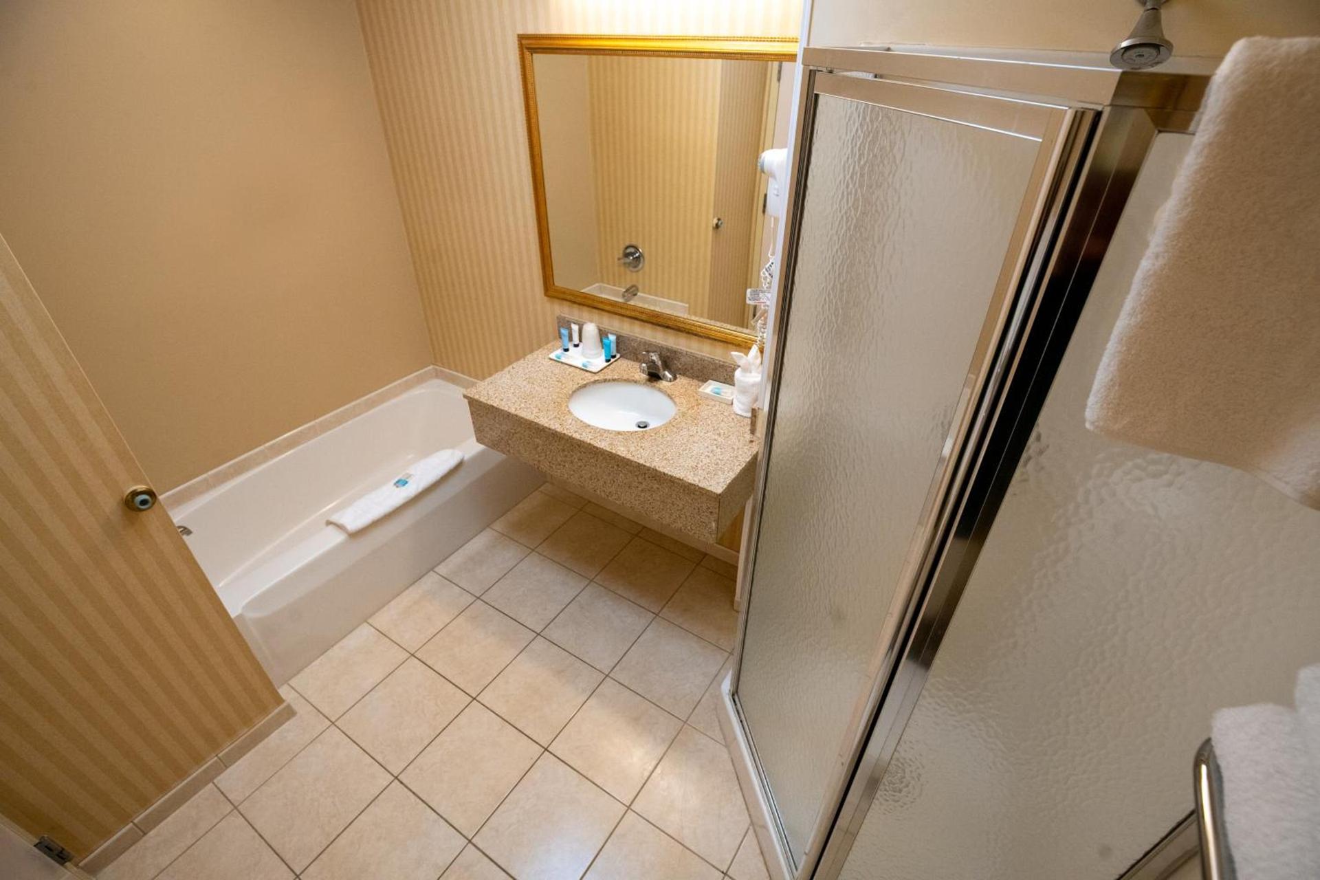 Fort William Henry Hotel photo 43