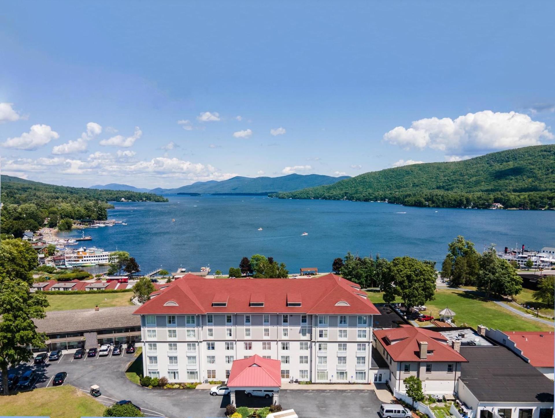 Fort William Henry Hotel — hotel in Lake George