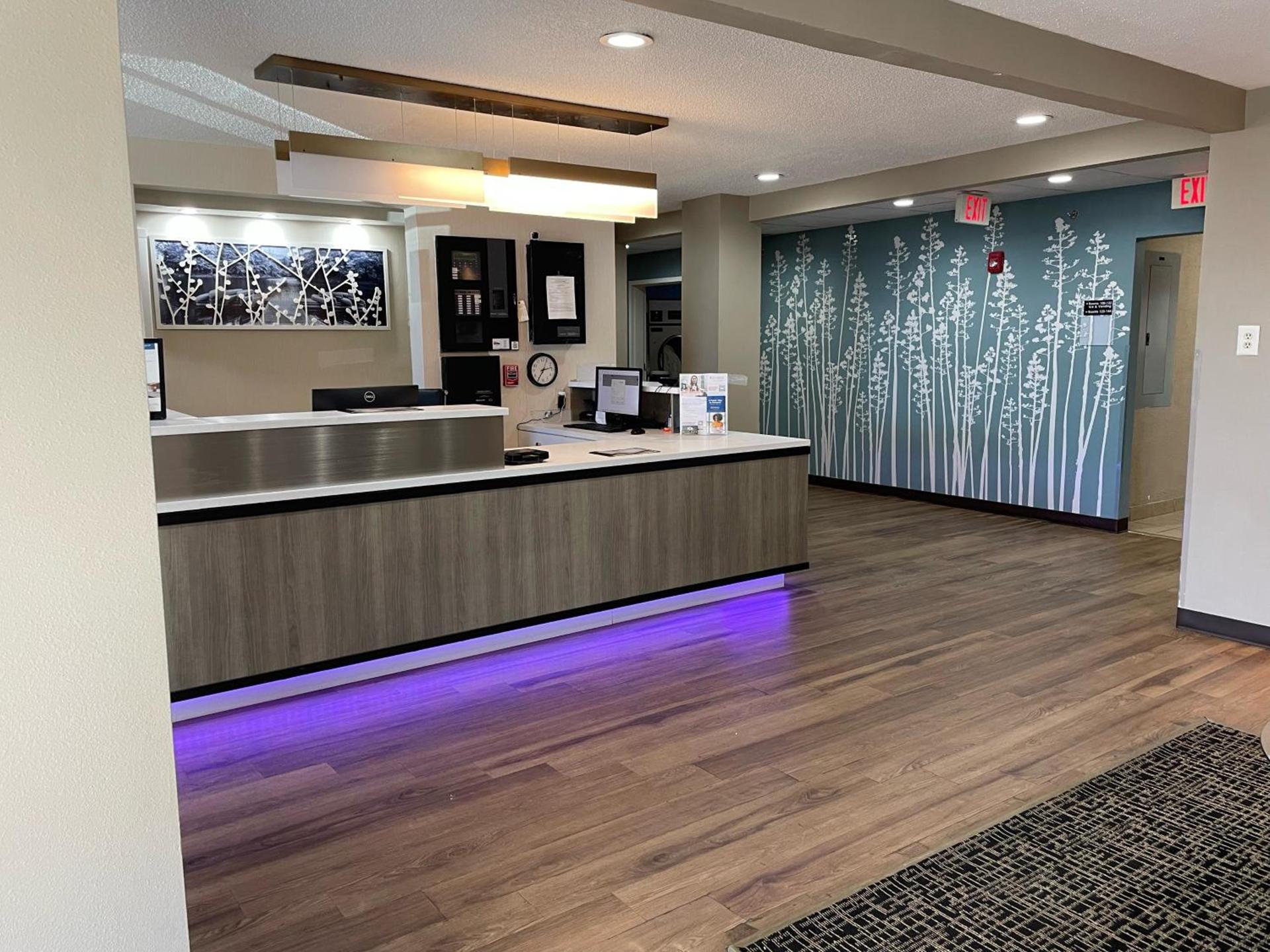 Baymont by Wyndham Boardman photo 32