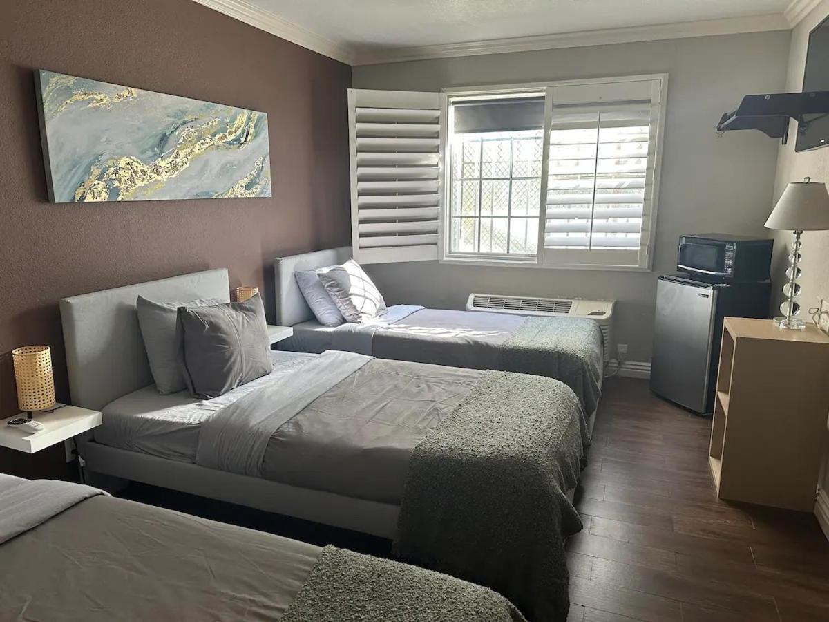 Cabana Inn & Suites photo 16