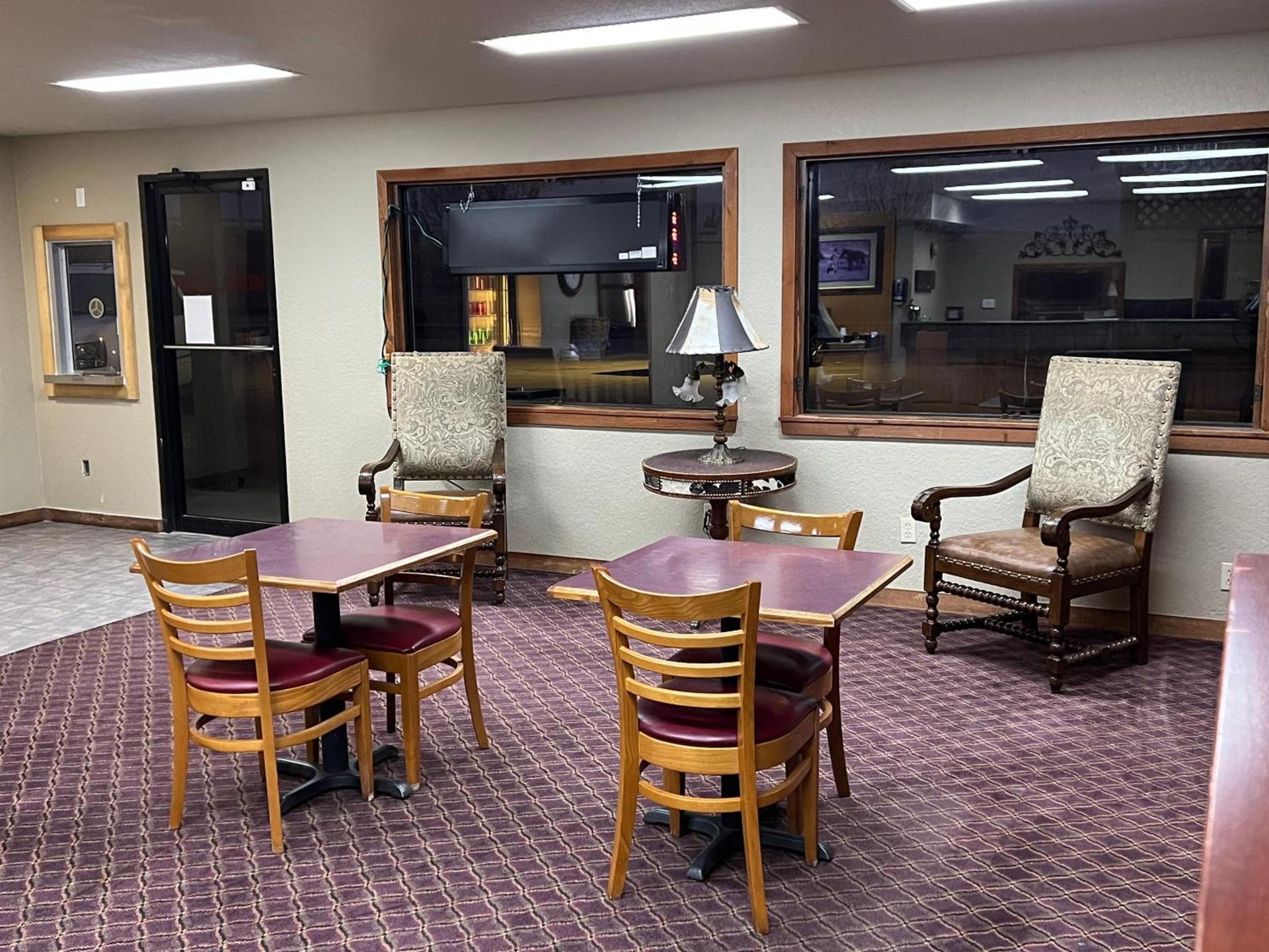 Cattle country lodge photo 9