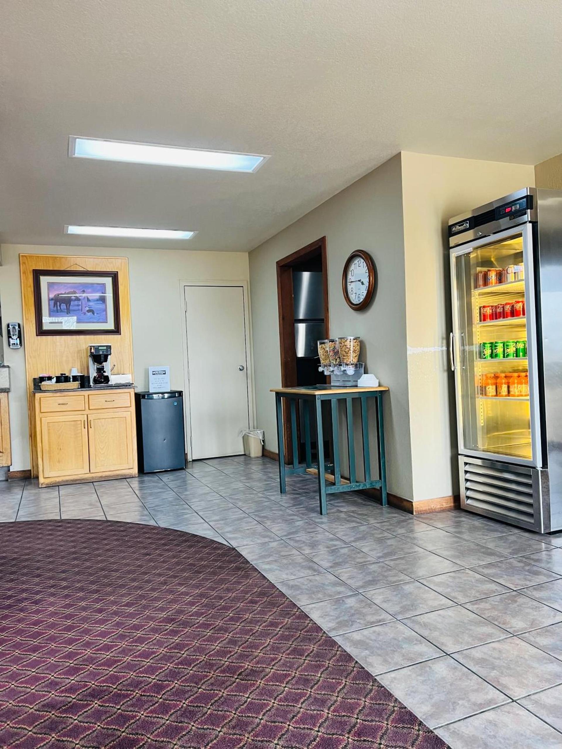 Cattle country lodge photo 11