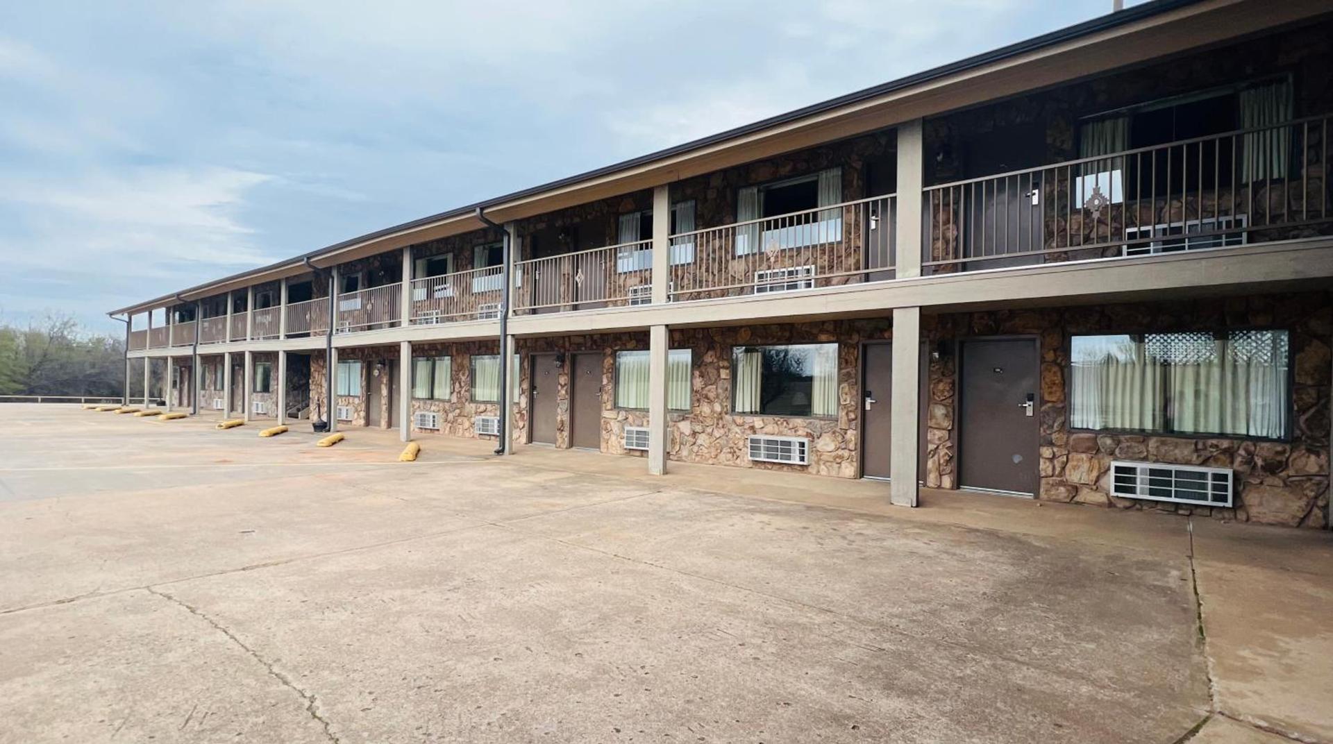 Cattle country lodge photo 14